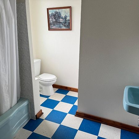 Rodmay Hotel Powell River Esterno foto