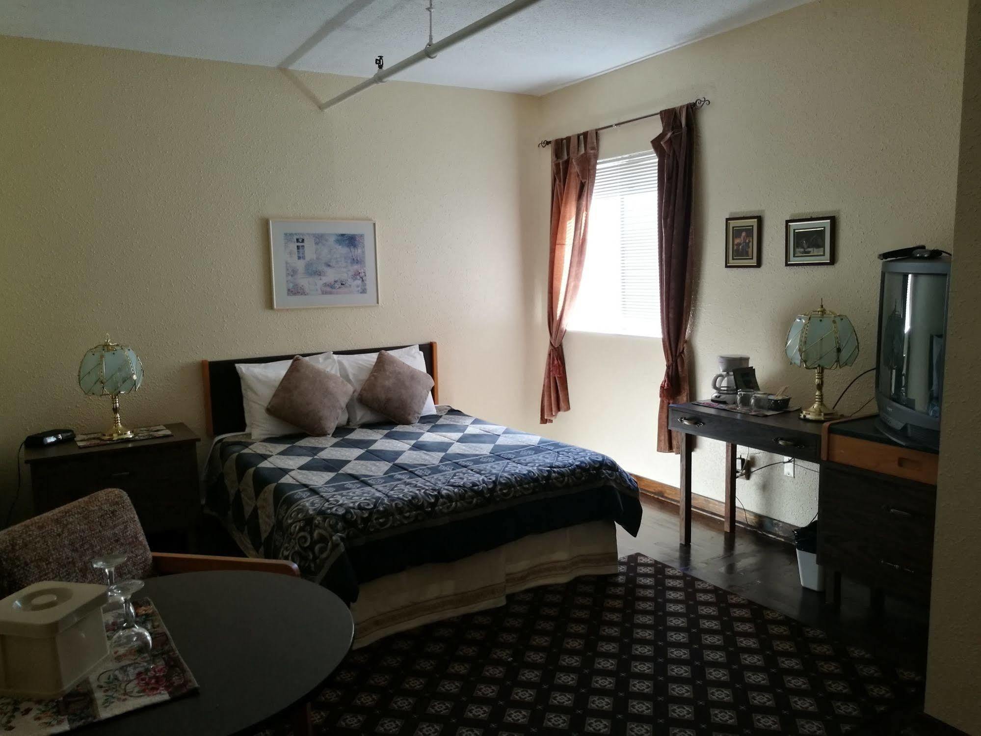 Rodmay Hotel Powell River Esterno foto