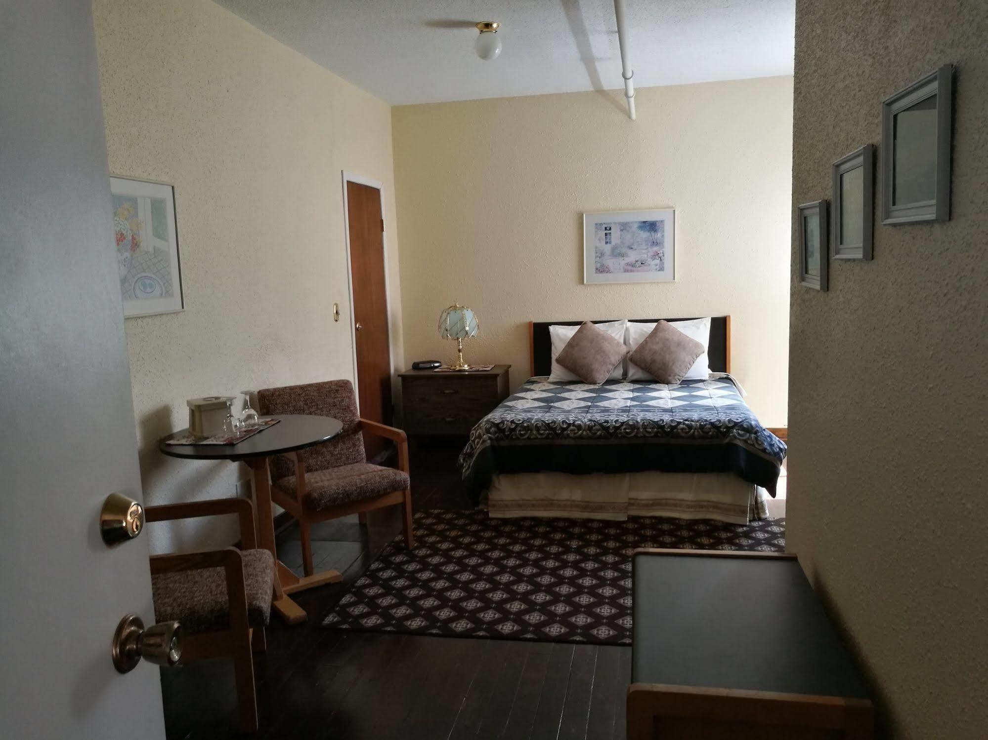 Rodmay Hotel Powell River Esterno foto
